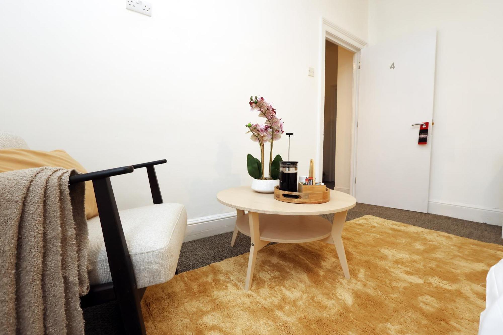 Cardiff City Guesthouse, Central Rooms, Fast Wi-Fi, On-Street Parking Exteriér fotografie