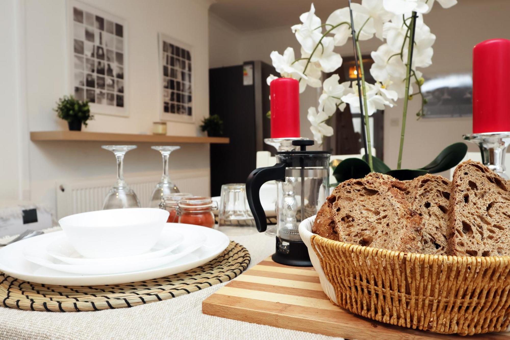 Cardiff City Guesthouse, Central Rooms, Fast Wi-Fi, On-Street Parking Exteriér fotografie