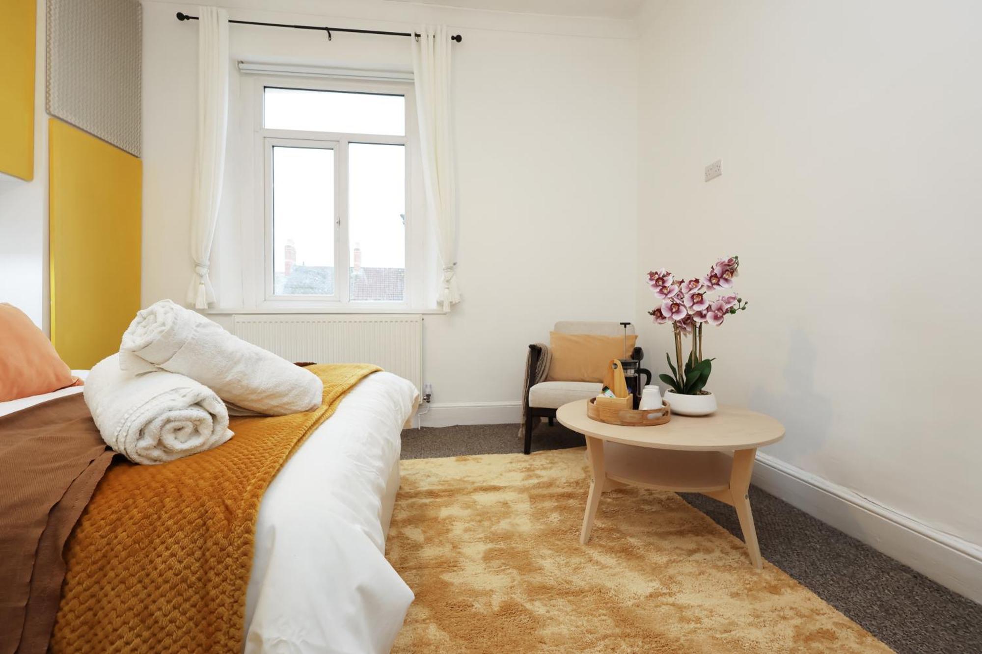Cardiff City Guesthouse, Central Rooms, Fast Wi-Fi, On-Street Parking Exteriér fotografie