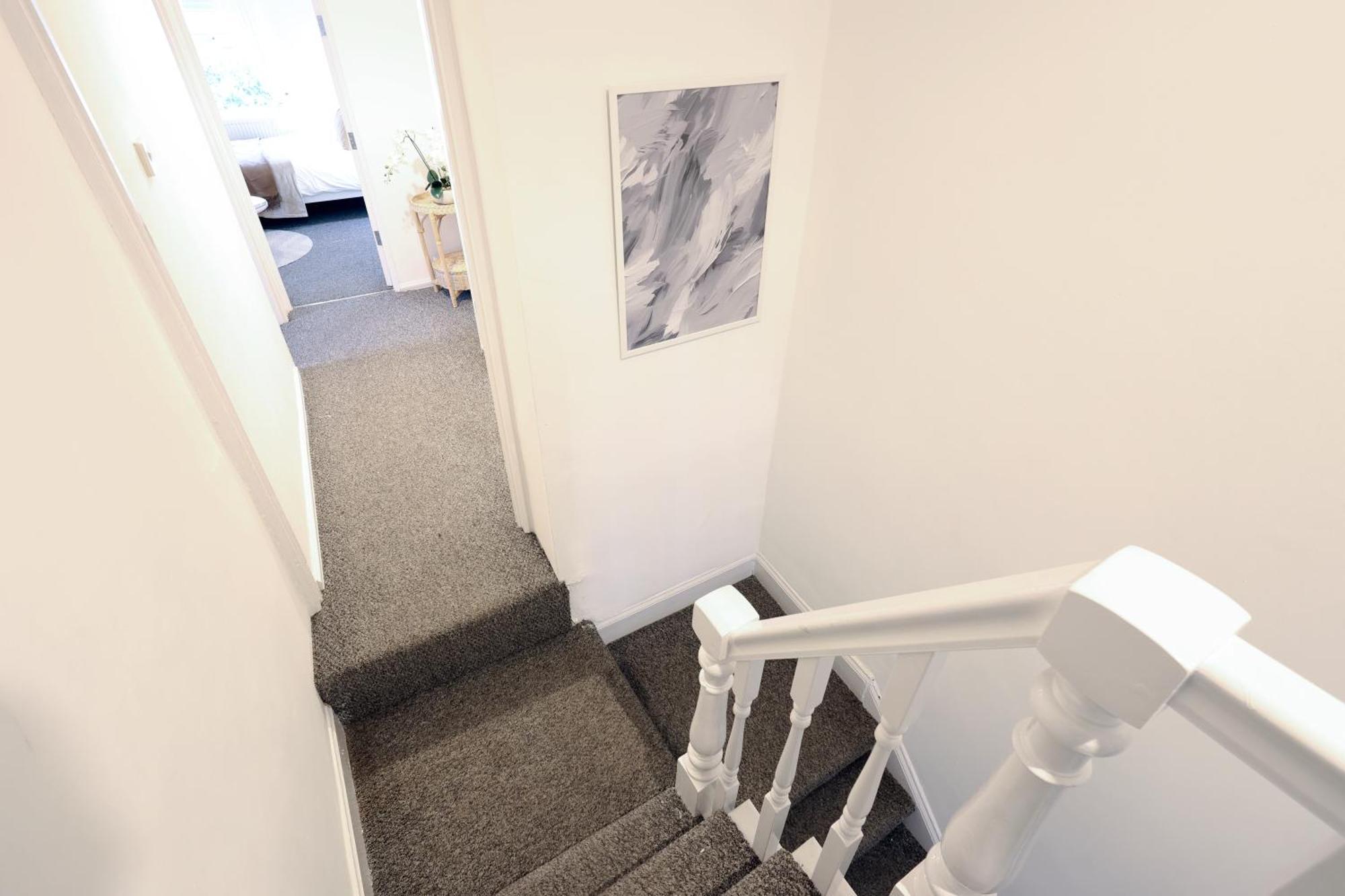 Cardiff City Guesthouse, Central Rooms, Fast Wi-Fi, On-Street Parking Exteriér fotografie
