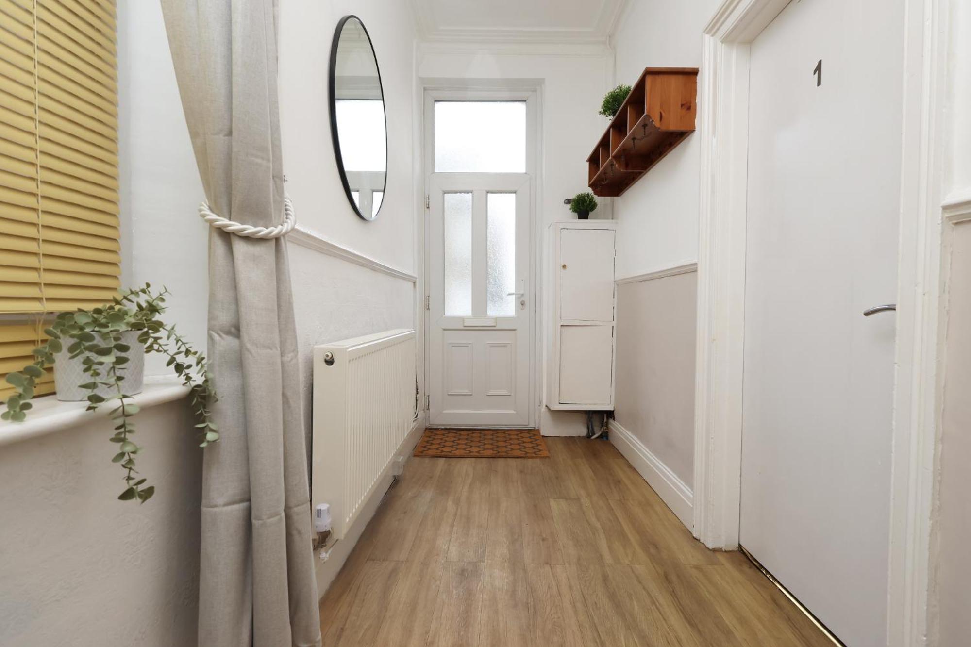 Cardiff City Guesthouse, Central Rooms, Fast Wi-Fi, On-Street Parking Exteriér fotografie