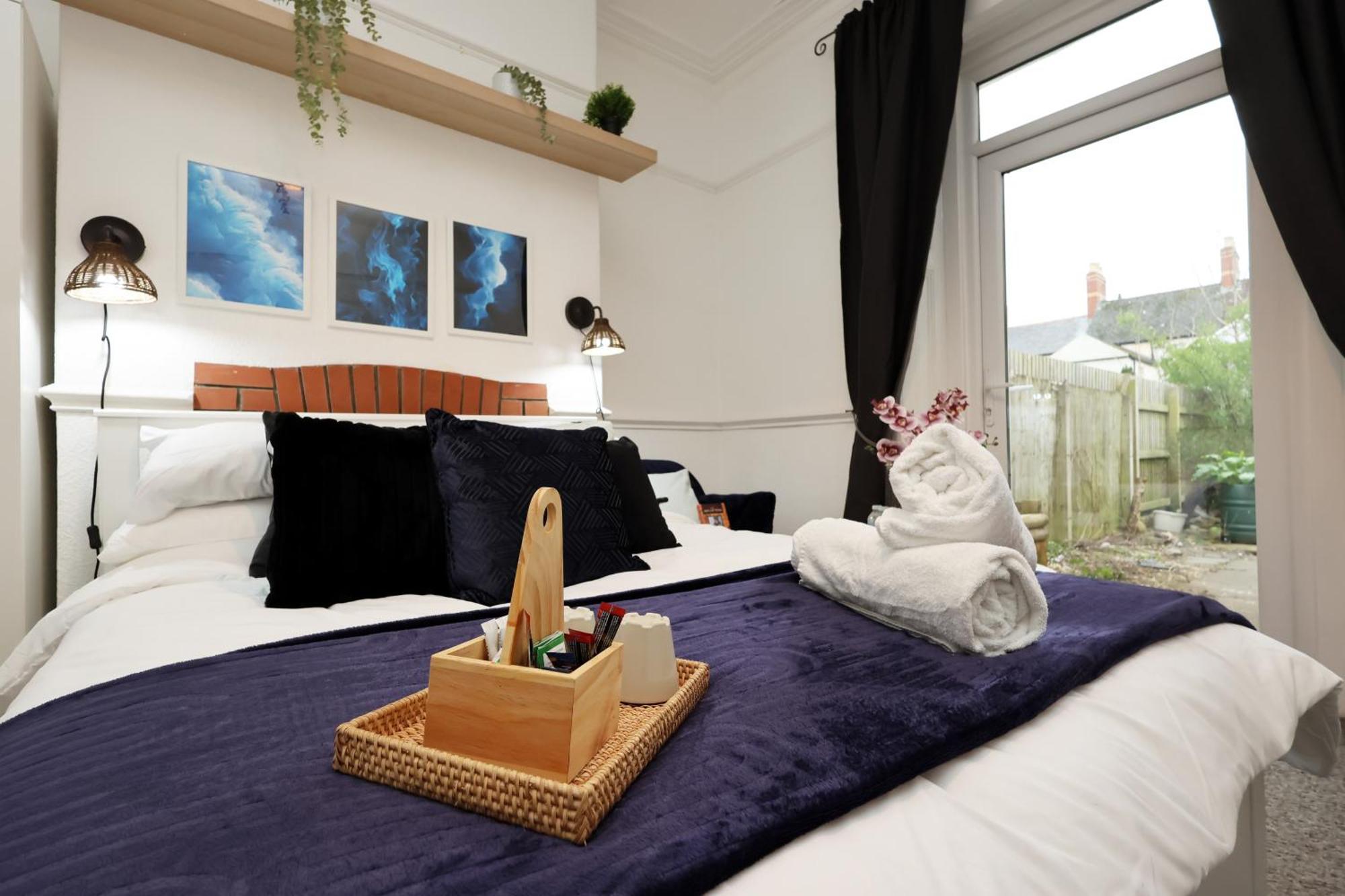 Cardiff City Guesthouse, Central Rooms, Fast Wi-Fi, On-Street Parking Exteriér fotografie