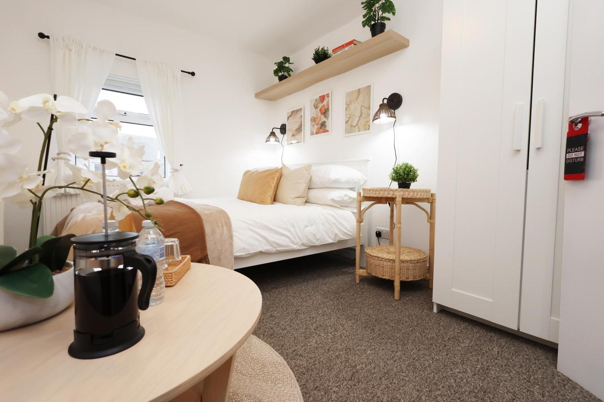 Cardiff City Guesthouse, Central Rooms, Fast Wi-Fi, On-Street Parking Exteriér fotografie