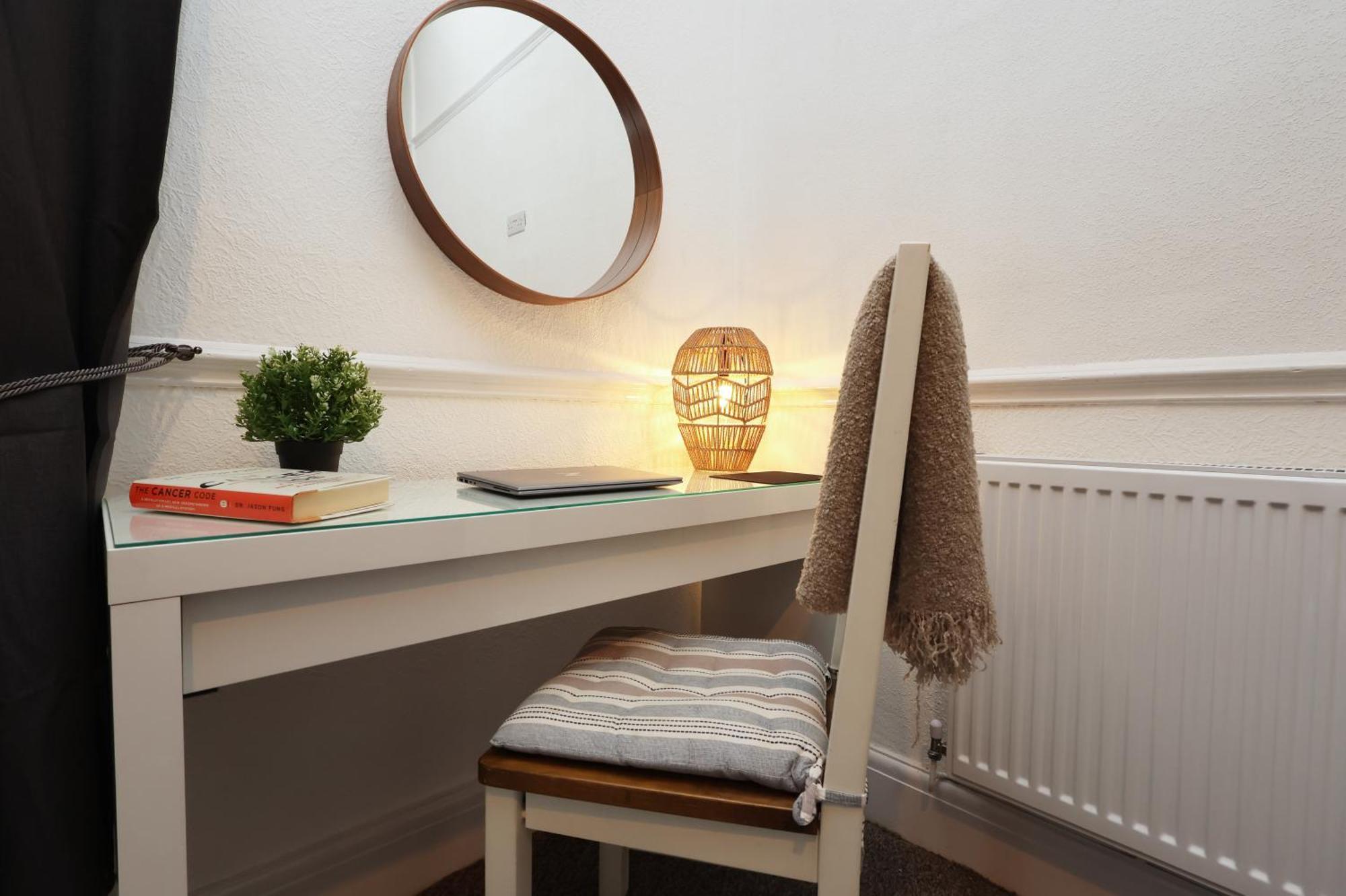 Cardiff City Guesthouse, Central Rooms, Fast Wi-Fi, On-Street Parking Exteriér fotografie