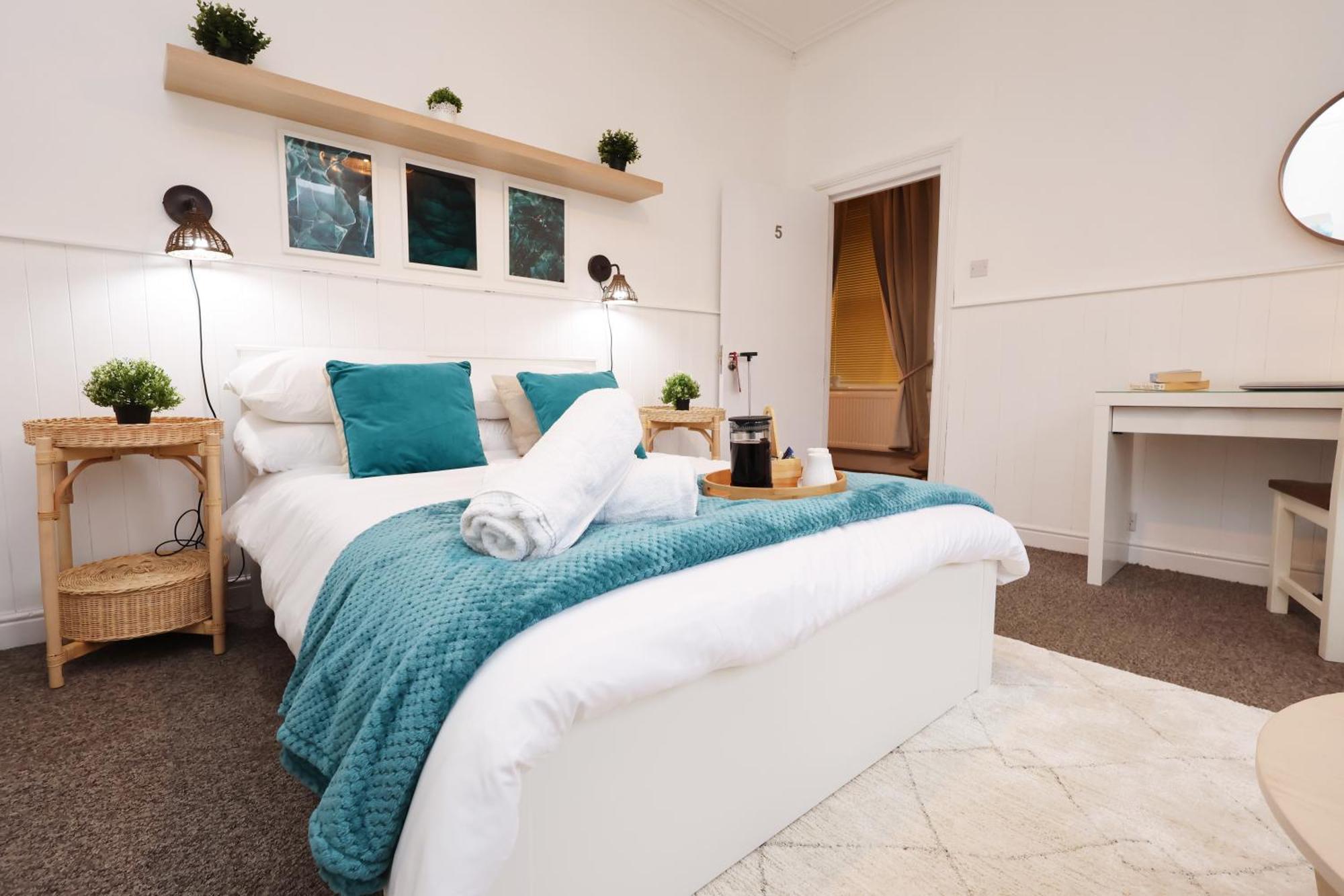 Cardiff City Guesthouse, Central Rooms, Fast Wi-Fi, On-Street Parking Exteriér fotografie