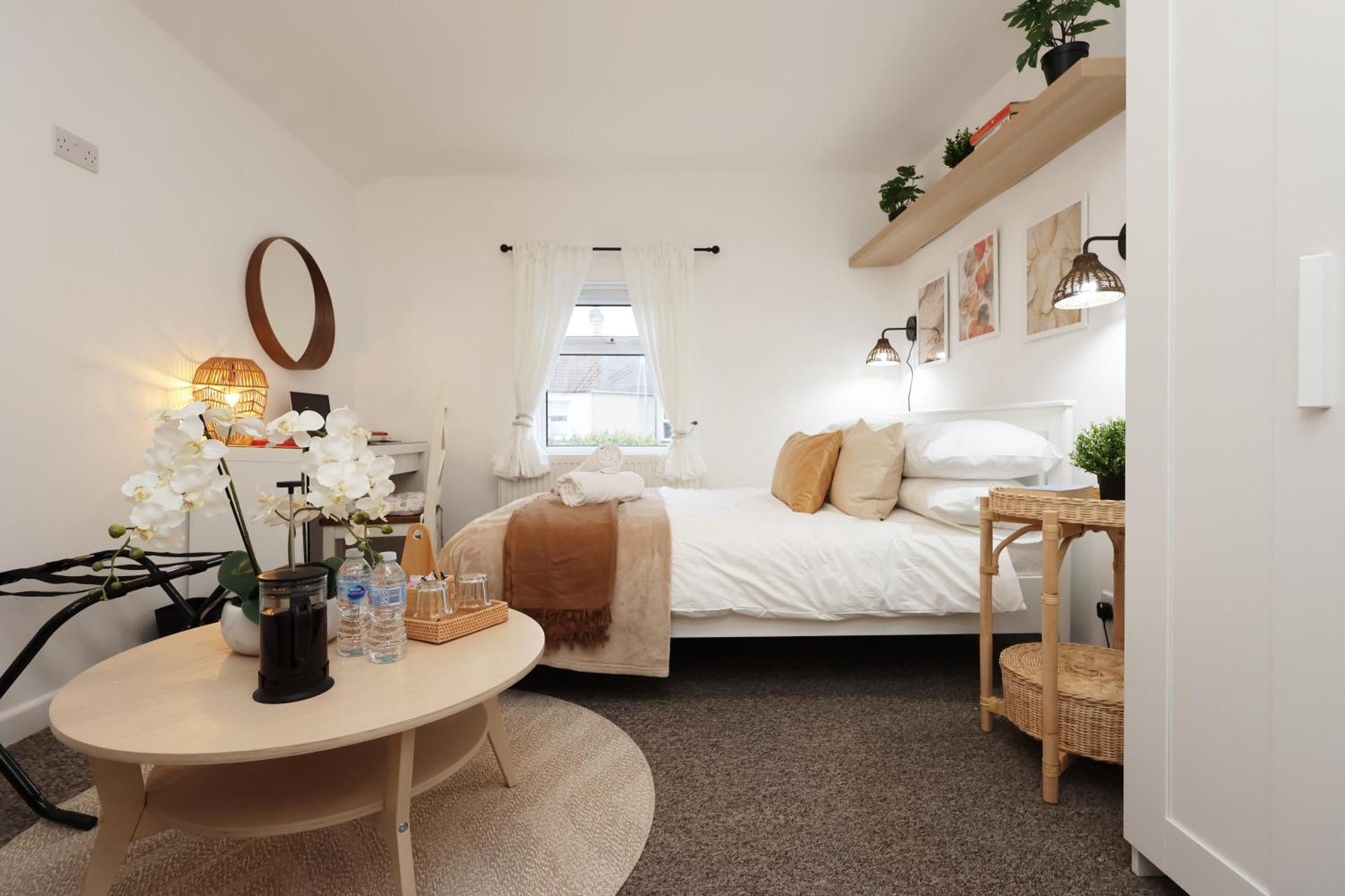 Cardiff City Guesthouse, Central Rooms, Fast Wi-Fi, On-Street Parking Exteriér fotografie